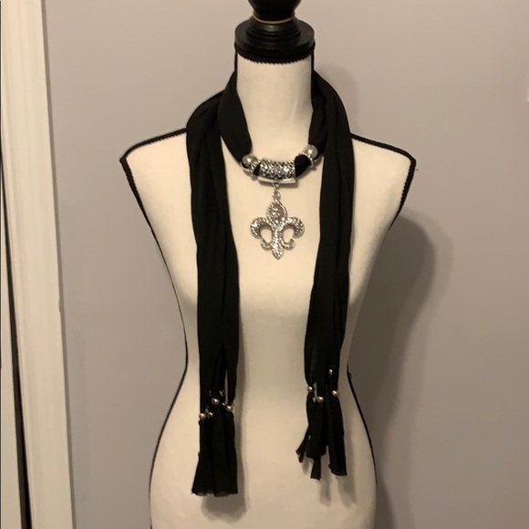 Charm Pendant Jewelry Necklace Scarf - Picture 2 of 10